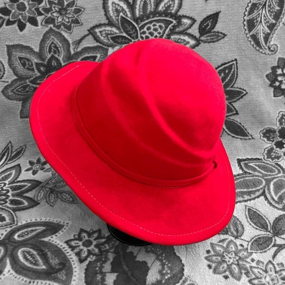 Vintage Accessories - Vintage red wool hat